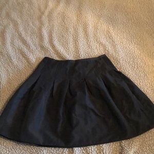Gap skirt, never worn! Size 4!